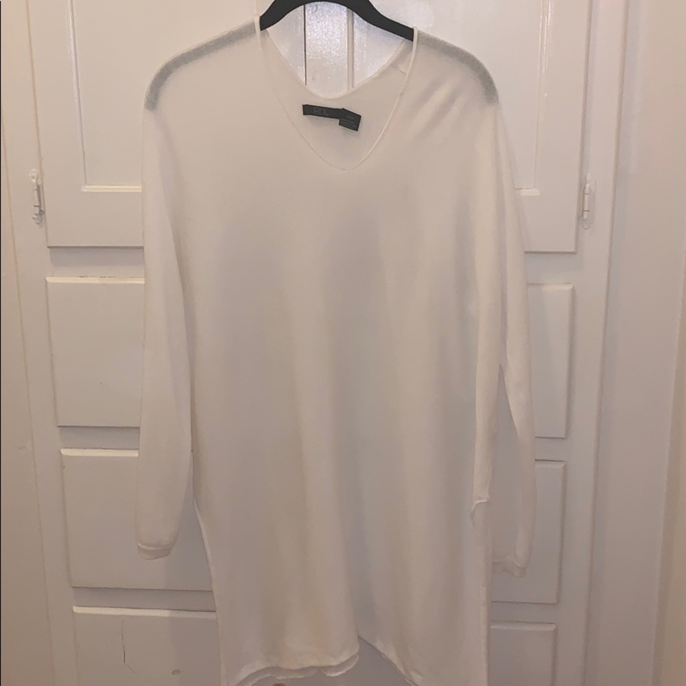 RDI White Long Sleeve Long Tunic Sweater Size M